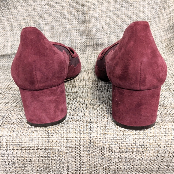 Suede Leather Pumps 7.5 B Wine 2" heels mesh panels Lord & Taylor Shoes EUC Cute - Picture 3 of 6